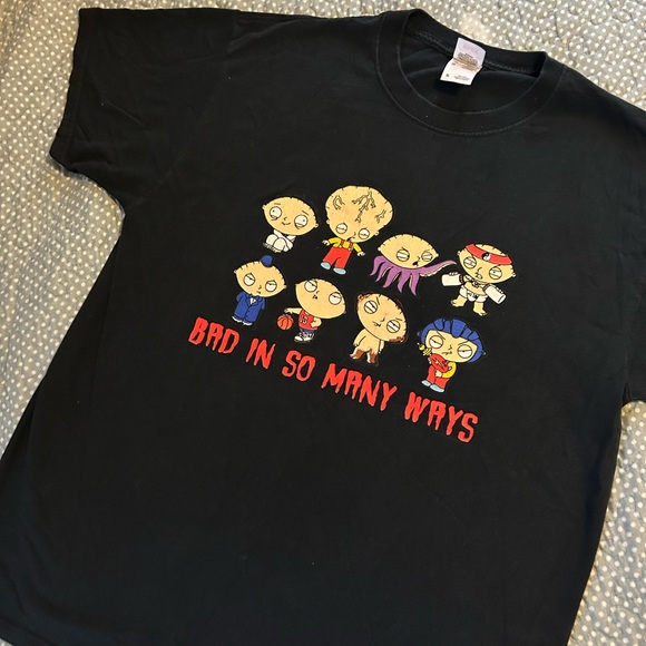 Vintage Family Guy XL black tee ; great front graphic Clean with a light fade - Picture 5 of 9